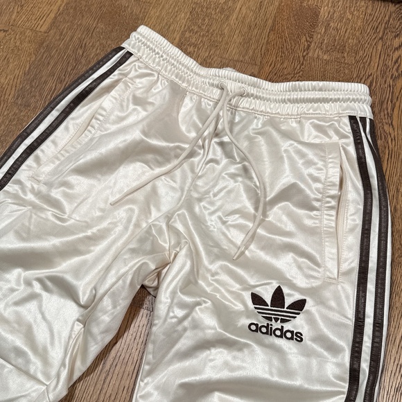 Adidas Chile 20 Wet Look White Ivory Brown Striped Satin Track Pants Mens Small - Picture 3 of 12
